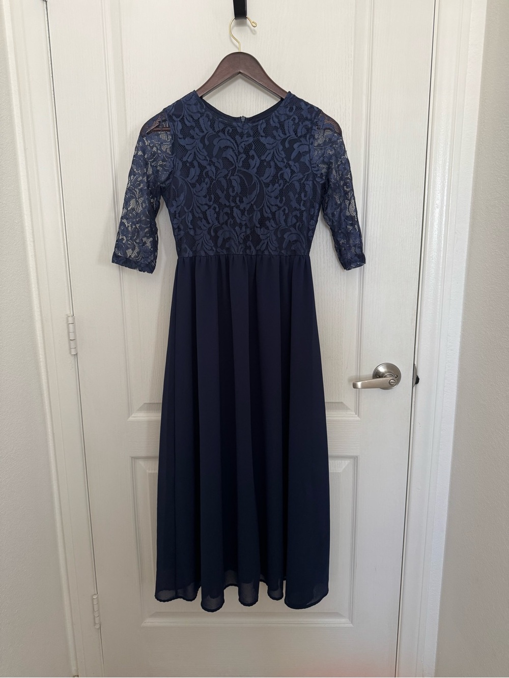 Girls Navy Lace Formal Dress. Size 12.